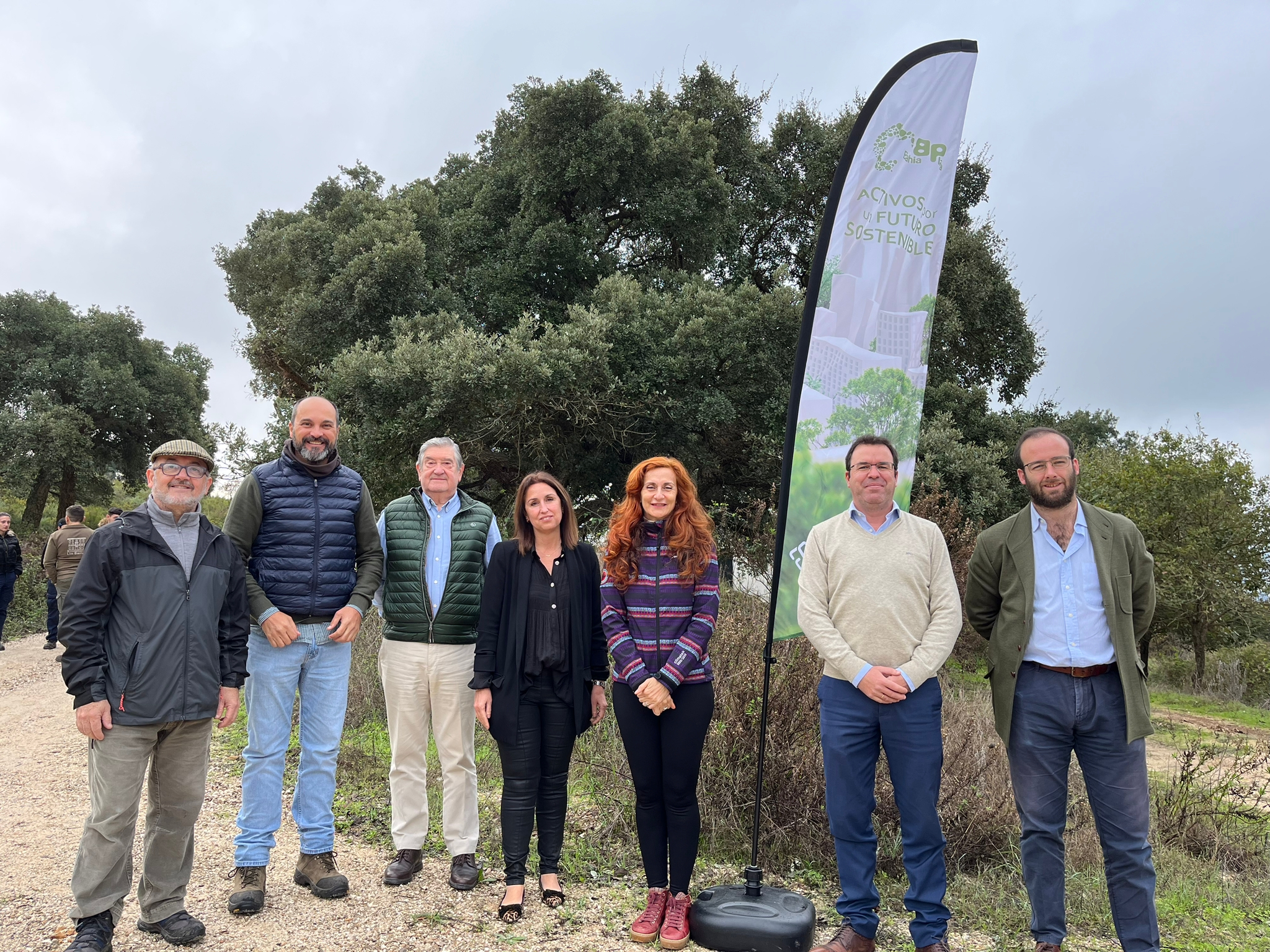 SILICIUS avanza en su programa “Activos por un futuro sostenible” con la plantación de 1.500 árboles en el Parque Natural de los Alcornocales (Cádiz)
