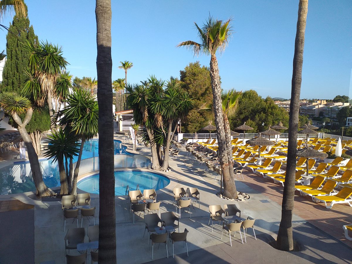 SILICIUS firma un acuerdo con Acerca Hospitality para la reapertura del hotel Cala Mandía en Mallorca